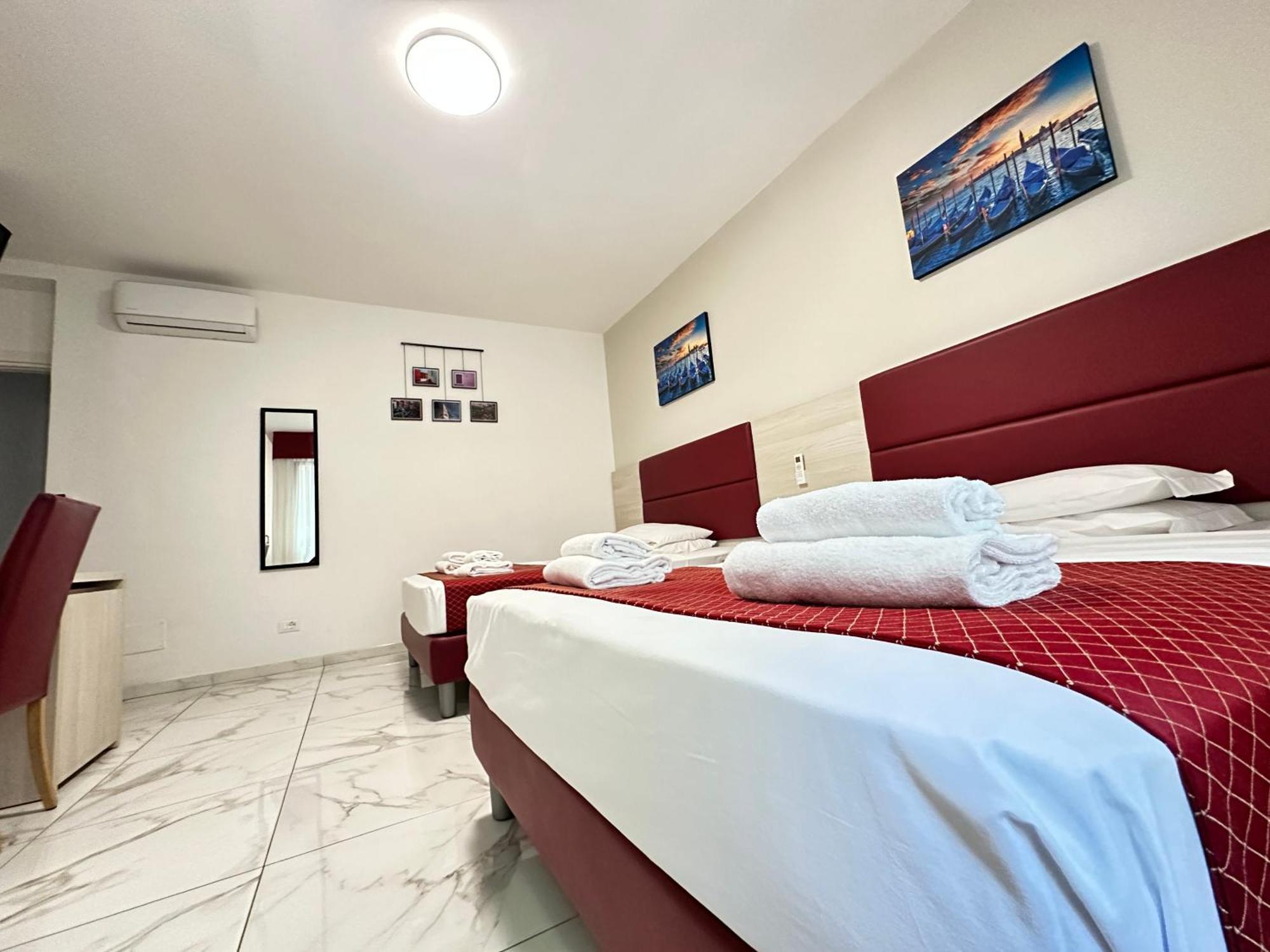 Dream Hub Hotel เมสเตร ภายนอก รูปภาพ